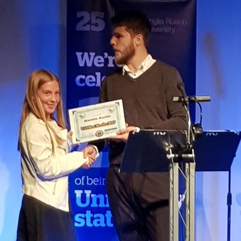 MaddyAustinReceivesAward