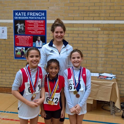 Under 10 team gold