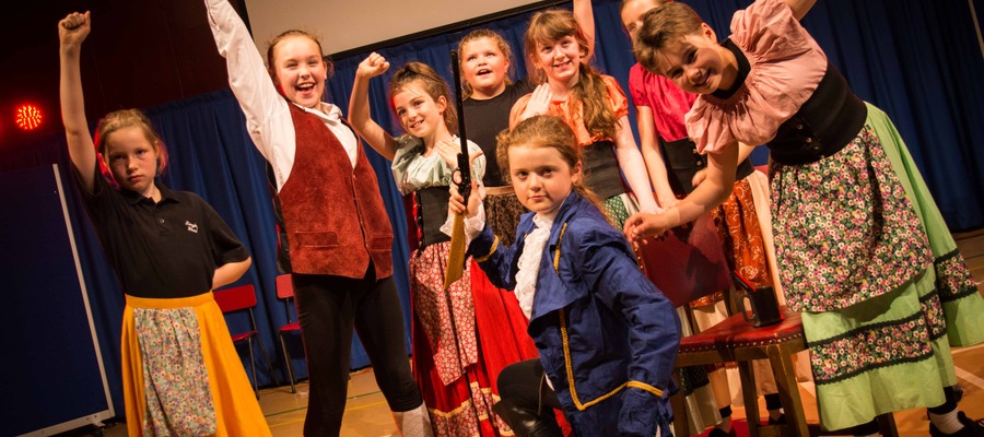 The Kingsley School Beauty and the Beast 01